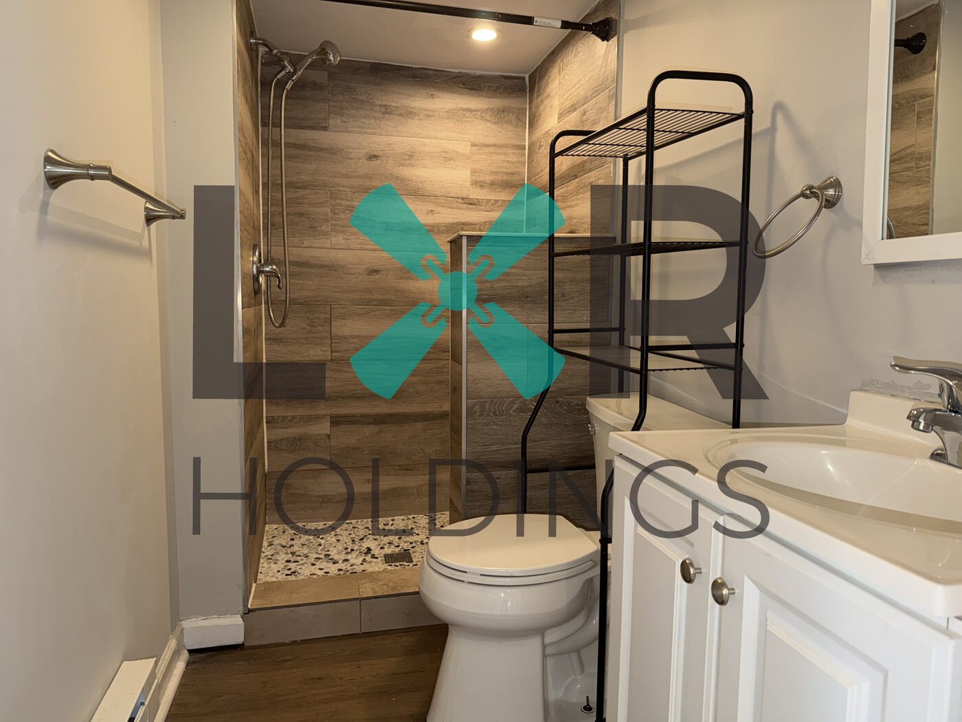 208-210 E Oak St, Unit 208 A - Millville, NJ 08332